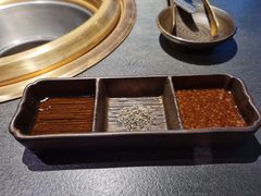 -铭牛烧肉·和牛海鲜自助(高新月牙湖店)