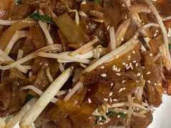 干炒牛河-肥仔文澳门猪骨煲(南京西路店)