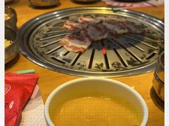 -老炉家木炭烤肉(长江国际店)