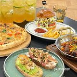 🍽️【国王冰室：市中心超ins风西餐厅！】