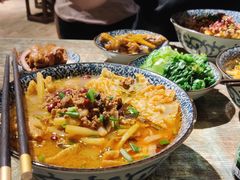 -粉家柳州螺蛳粉(杨宅路店)