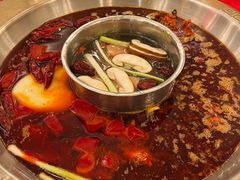 -山城年华老火锅(玉林店)