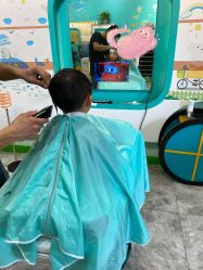 -爆米花儿童美发乐园