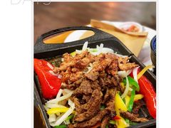 铁板牛肉-皇冠自酿啤酒坊(中国红街5号楼店)