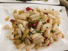 酸辣藕尖-王小川新派川菜 烧烤串吧(仁济路店)