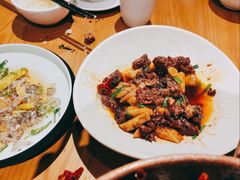 -隔壁老王·家常云南菜(花巷店)