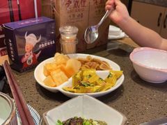 -野山舂·贵州现舂酸汤牛肉(民生路店)