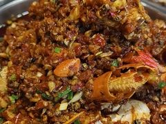 -凤凰路何眼镜香辣蟹(花果园店)