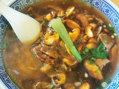 蛤蜊猪肝面-沪西老弄堂面馆(定西路店)