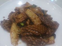 -鹊华居·地道鲁菜·海鲜·融合味(大明湖店)