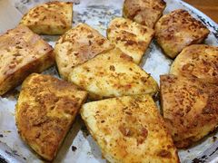 东镇烤三味-老东镇啤酒屋海鲜加工·蒸汽海鲜·海鲜烧烤(台东店)