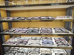 -优医视平价眼镜蔡司依视路折扣工厂店(德胜门店)