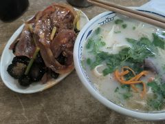 -吕记清真美食城(永兴服装街店)