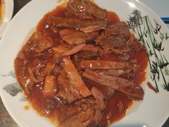 黄焖牛肉-天津乾毓德饭庄·清真传统炒菜·海鲜烧烤(咸阳路店)