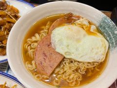 餐蛋公仔面-金华冰厅