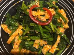 菠菜拌面筋-胖老汉椒麻鸡清真新疆菜(西御街店)