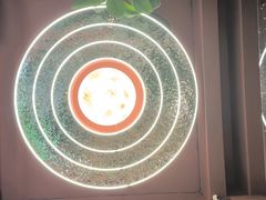 -Dragon Pizza•圆脸龙披萨·牛排餐厅