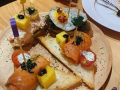三文鱼蟹肉卷-tapas by dos cielos西班牙餐厅(重庆光环购物公园店)