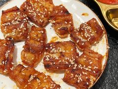 一品芒鱼腩-何妹湿辣牛肉·粤式烧烤砂煲(桂雅路店)