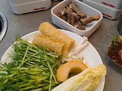 -张哞哞·鲜切牛肉自助火锅(高德置地店)