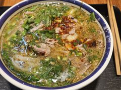 -云阿蛮云南生烫牛肉米线(奉贤路店)