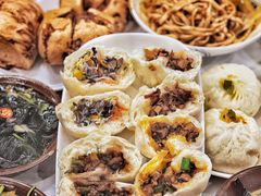 -李与白包子铺(桐梓林店)