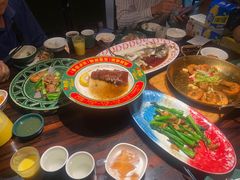 -粤·向群饭店(麓景路店)