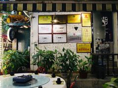 -刘姐啤酒鱼民族演艺餐厅(西街总店)