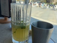 -必胜客(尹山湖歌林公园店)