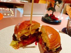 -查特花园美食广场(西单大悦城店)