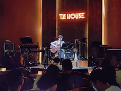 -TZ House音乐现场(来福士中心店)