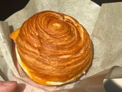 -星巴克臻选(上海中环广场2F店)