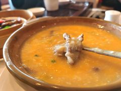窝蛋牛肉粥-白天鹅宾馆-宏图府餐厅