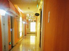 -音皇乐友汇量贩式KTV