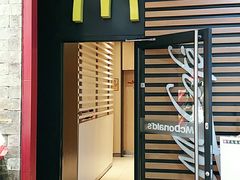 -麦当劳(杭州西湖银泰百货店)