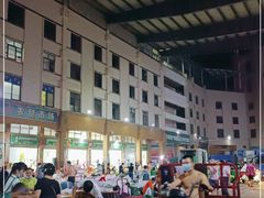 -三亚新鸿港水果一级批发市场