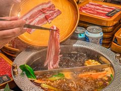 -牛YO寿喜烧·铁板烧和牛火锅自助(市府恒隆店)