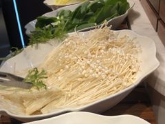 -金滏山烤肉·海鲜·火锅自助餐厅(襄阳万达店)