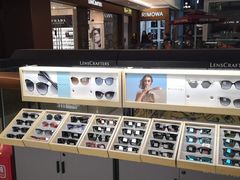 -LensCrafters亮视点(东方新天地店)