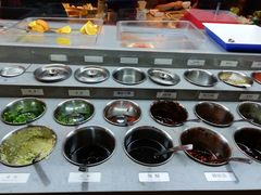 自助调料区-小龙坎老火锅(北京三里屯店)