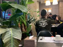 大堂-草家酱蟹炭火烤肉店(珲春南路一店)
