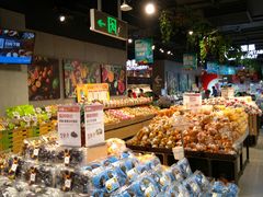 面包甜点陈列柜-盒马鲜生(曜一城店)