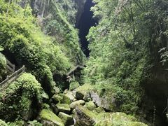 -龙水峡地缝景区