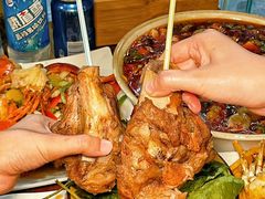 -李双猪·小龙虾·烧烤·羊肉煲(乐山店)