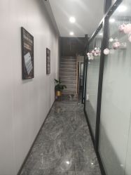 -苗方清颜专业祛痘·皮肤管理