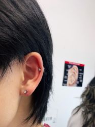 -AI艾耳·专业手工耳洞·穿孔美学馆