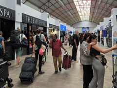 -班达拉奈克国际机场