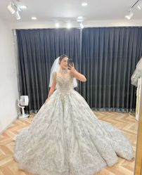 -予白婚纱礼服馆