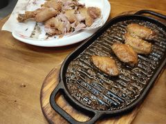 -老东镇啤酒屋海鲜加工·蒸汽海鲜·海鲜烧烤(台东店)