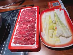 -夺欢喜贵州酸汤牛肉火锅(静安寺店)